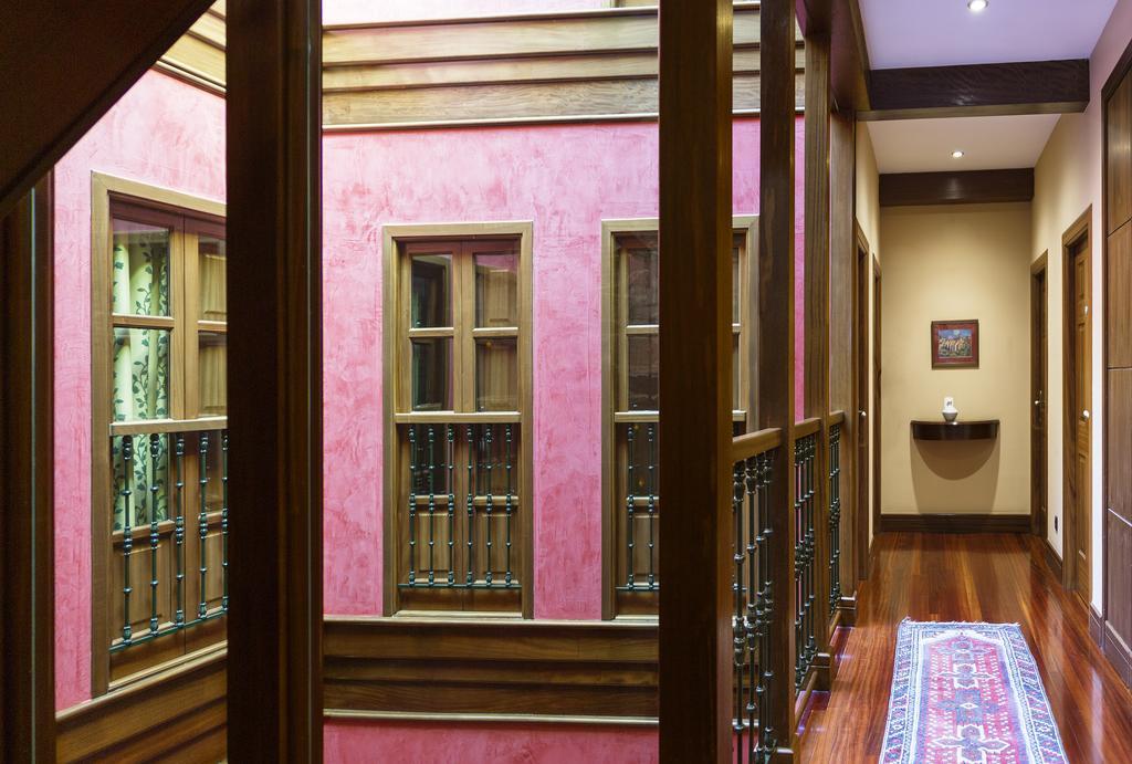 Hotel Rua Villar ซานติอาโก เด กอมโปสเตลา ภายนอก รูปภาพ